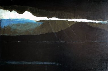 Gerhard Elsner Dunkler See mit durchbrechendem Licht, 2005, Acryl, Öl, Tusche, Firnis auf Leinwand, 65 x 100 cm